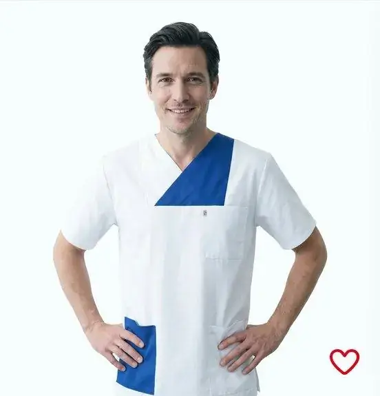 Kasack LEA Tencel in Essential weiß mit bugatti royal am Model